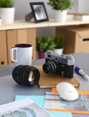 Tasarımcılar tablo ile kamera ve araçları, Kupası