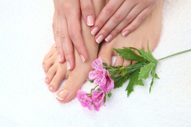 Portre fotoğraf pedikür ile güzel bir kadın ayak