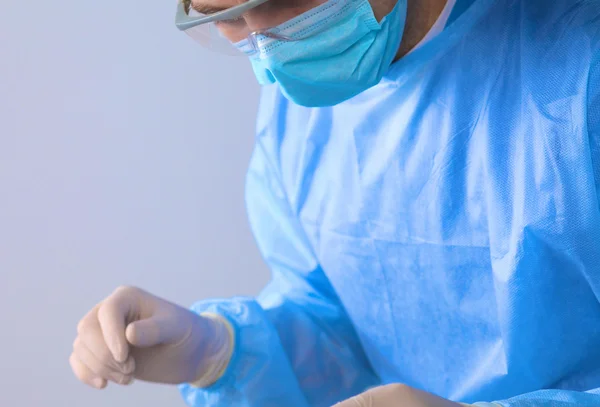 Surgeon in uniform close-up ready to step — Stock Photo, Image