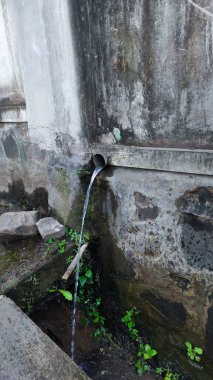 Cikancung 'daki yerleşim alanındaki kanalizasyon fotoğrafı