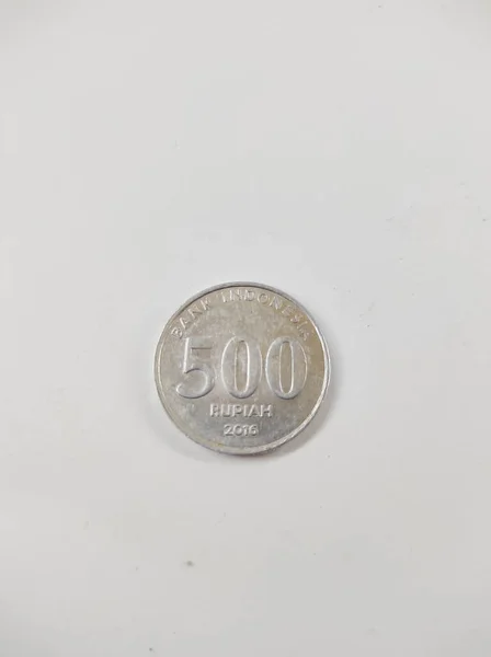 Photo Indonesian Five Hundred Rupiah Coin Isolated White Background Mini — Fotografia de Stock