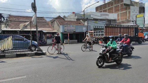 印度尼西亚万隆 2021年7月29日 万隆地区高速公路的照片 经常被骑摩托车的人穿过 — 图库照片
