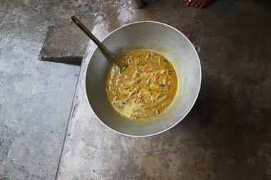 Küçük Yılankafa ya da Channa orientalis balığı. Geleneksel Asya balık köri yemeği. Hint mutfağı Bengali Balık Körisi. Asya yemeği ve yemeği. Lezzetli Hint balığı körisi. Hint yemeği..