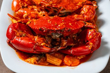Yengeç soslu padang (Endonezya Kepiting Saus Padang). Acılı ve baharatlı Padang soslu yengeç..