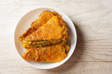 Padang Food - Kızarmış Yumurta (Endonezyaca: Telur Dadar Padang), Batı Sumatra kökenli bir yemektir.