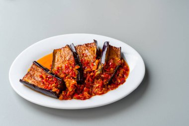 Terong Balado ya da sambal balado ile patlıcan. 