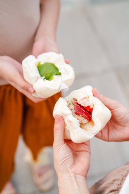 Baozi ya da Çin Buharlı Çöreği Çin mutfağında mayalanmış çöreğin bir türüdür.. 