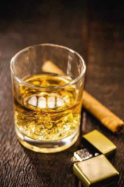 Whisky Bourbon Bebida Destilada Con Malta Vaso Con Cubitos Hielo — Foto de Stock