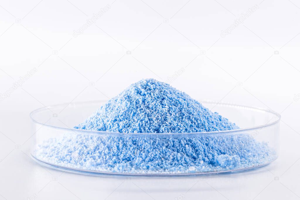powdered iron oxide, blue pigment, used in crafts, civil construction, concrete, grout, paints, plastics, rubber, paper and wood.