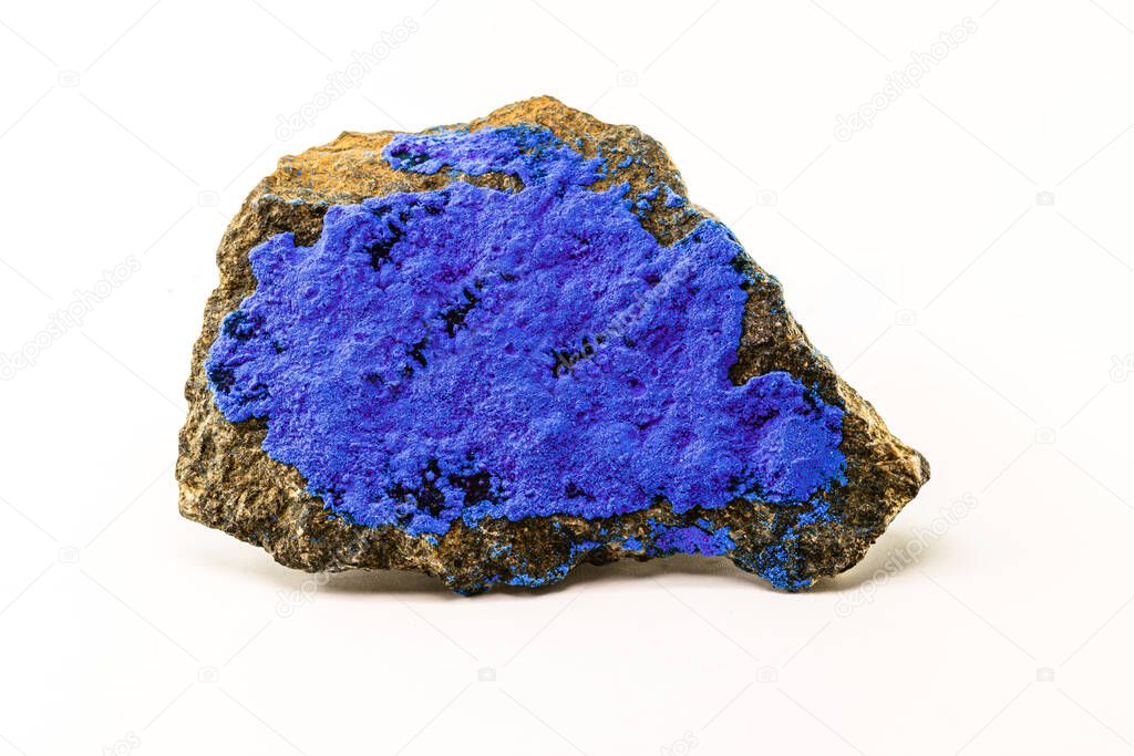 Cobalt is a chemical element present in the enameled mineral (CoAs2), which is used as a pigment for the blue tint in the entire industry worldwide