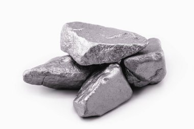 Europium, nadir dünya grubunun bir parçasını oluşturan iç geçiş metali.