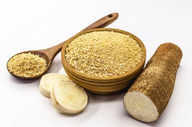 zemin unu ve kızarmış Brezilya kasvavası, adı Polvilho, cassava nişastası, carim veya sakız, nişasta, castelinha veya uaipi, maniva.