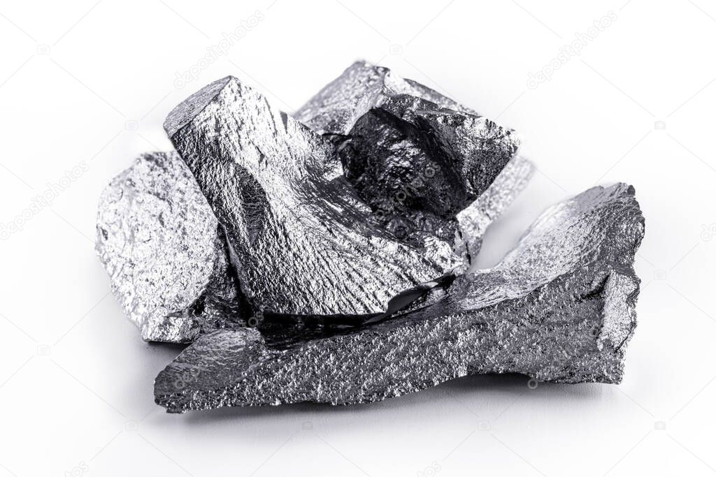 silicon ore, chemical element used in the electronics industry