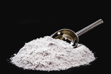 Mısır nişastası, yemek yaparken veya krema hazırlamak için kullanılan mısırdan yapılan undur..