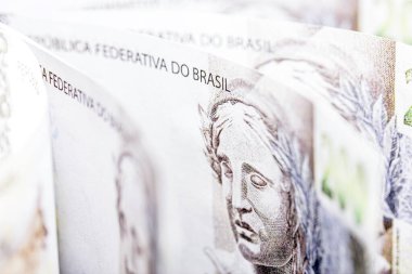 200 reais faturası, Brezilya ekonomisinden gelen para