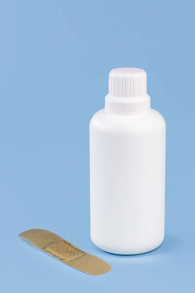 플라스틱 포장에 약품으로 과산화수소 — 스톡 사진