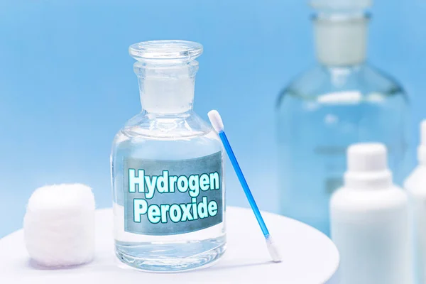 Gläserner Krankenhausbehälter Mit Antiseptischem Englischem Wasserstoffperoxid — Stockfoto