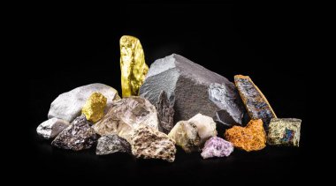 Altın, gümüş, işlenmemiş elmas, boksit, hematit, pyrolusite, galena, pyrite, chromite, lepidolit, chalcopyrite. Brezilya 'da çıkarılan taş koleksiyonu, mineraloji, Brezilya mineral zenginliği