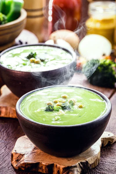 Sopa Vegan Legumes Verdes Desintoxicação Sopa Cremosa Ervilhas Brócolis Outros — Fotografia de Stock