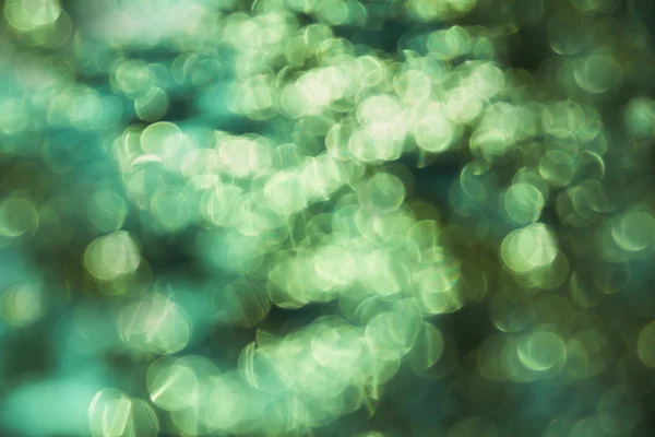 Rüya gibi soyut ışıltı bokeh ışık kristal zümrüt parlayan — Stok fotoğraf