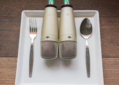 Günlük yemek için mikrofonlar