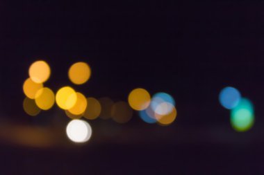 Bokeh geceleri ışık renkli parlayan ve parlaklık