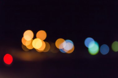 Bokeh geceleri ışık renkli parlayan ve parlaklık