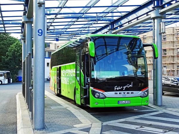 Autobús de MeinFernbus FlixBus en Chemnitz — Foto de Stock