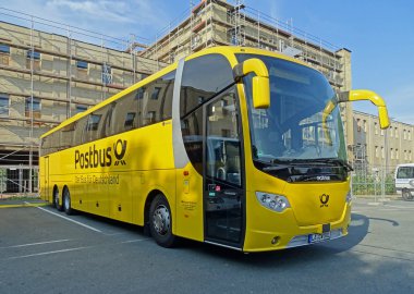 Koç otobüs Scania Omniexpress Postbus Chemnitz içinde