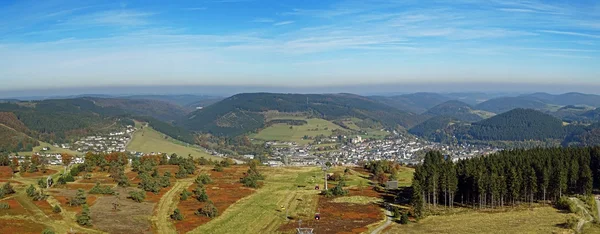 Panorama över Willingen i regionen Sauerland (Tyskland) — Stockfoto
