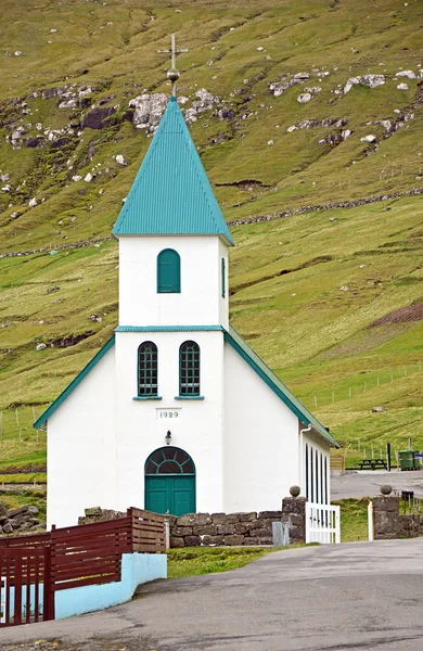 Church in the village of Gjogv on the Faroe Islands — Zdjęcie stockowe