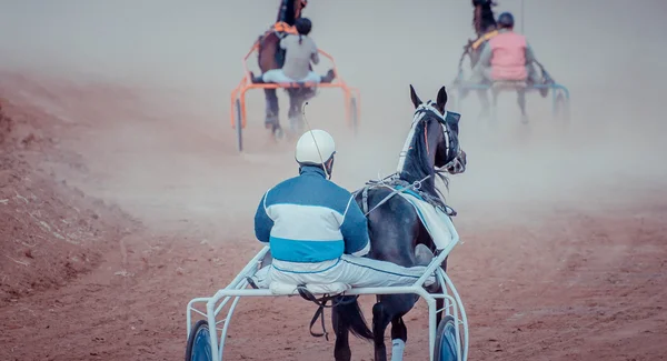 Trav racing i Naberezhnye Chelny, republik av Tatarstan, Ryssland semester saban tuyı 2015 — Stockfoto