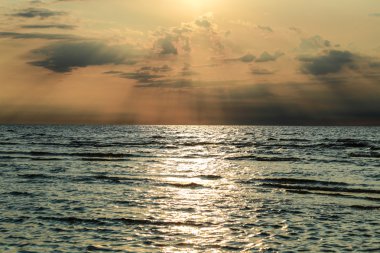 gün batımı ve deniz