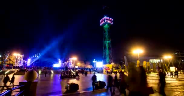 4K time lapse baku boulevard night. Snortling tower in Baku, Azerbaijan. — Stock Video