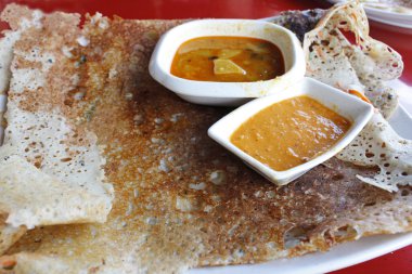 Rava dosa veya Ravvattu veya doz Rave