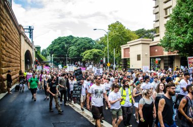 Sydney Open ralli devam 