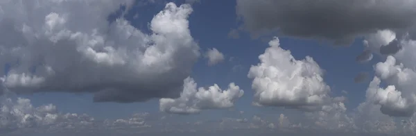 Хмари 1 — стокове фото