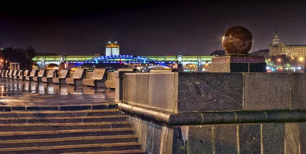 Night quay of Moscow — Stock Photo, Image