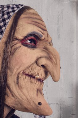 Çirkin cadı - kılık değiştirme