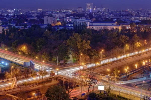 Bukarest bei Nacht — Stockfoto