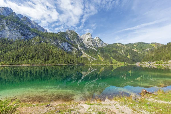 Visão Geral Vorderer Gosausee Com Donnerkogel Visto Costa Lago — Fotografia de Stock