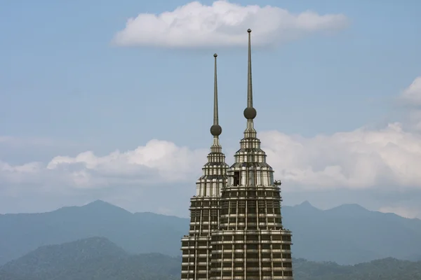 Horní části z Kl věže Petronas Towers — Stock fotografie