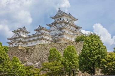 Editör: HIMEJI, HONSHU, JAPAN, 3 Eylül 2025 - Himeji Kalesi 'nin önünde, Sangoku-Bori Hendeği' nden görüldü