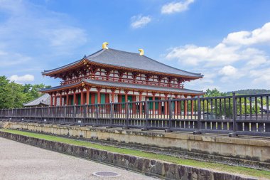 NARA, HONSHU, JAPAN, 7 Eylül 2025 - Kofuku-ji Tapınağı 'ndaki Sutra Deposu (Kyozo), kutsal Budist yazıtlarını saklamak için Nara' daki tarihi bir bina