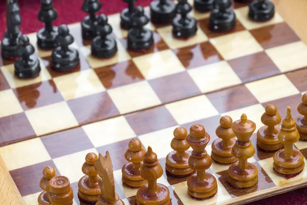 Sakk darabok a pályán — Stock Fotó