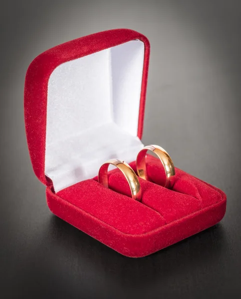 Wedding rings in a box — Stock Photo, Image