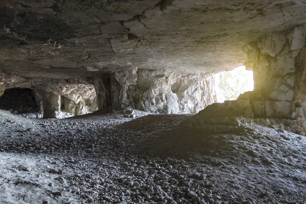 Entrada para a caverna — Fotografia de Stock