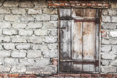 Ahır içine ahşap kapı