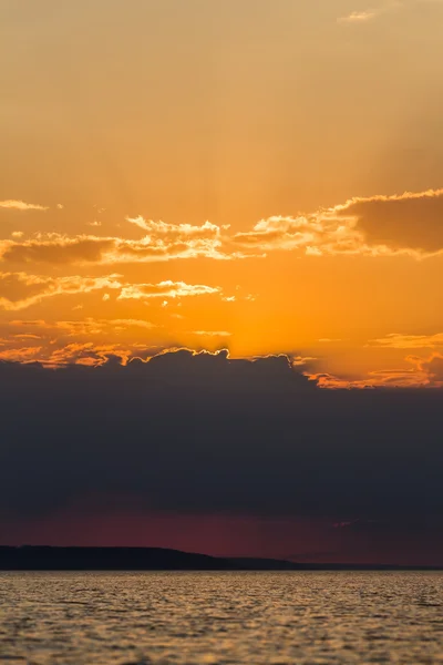 Atardecer en el lago —  Fotos de Stock