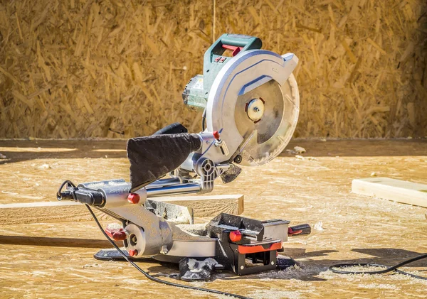 A circular saw — Stock Photo, Image